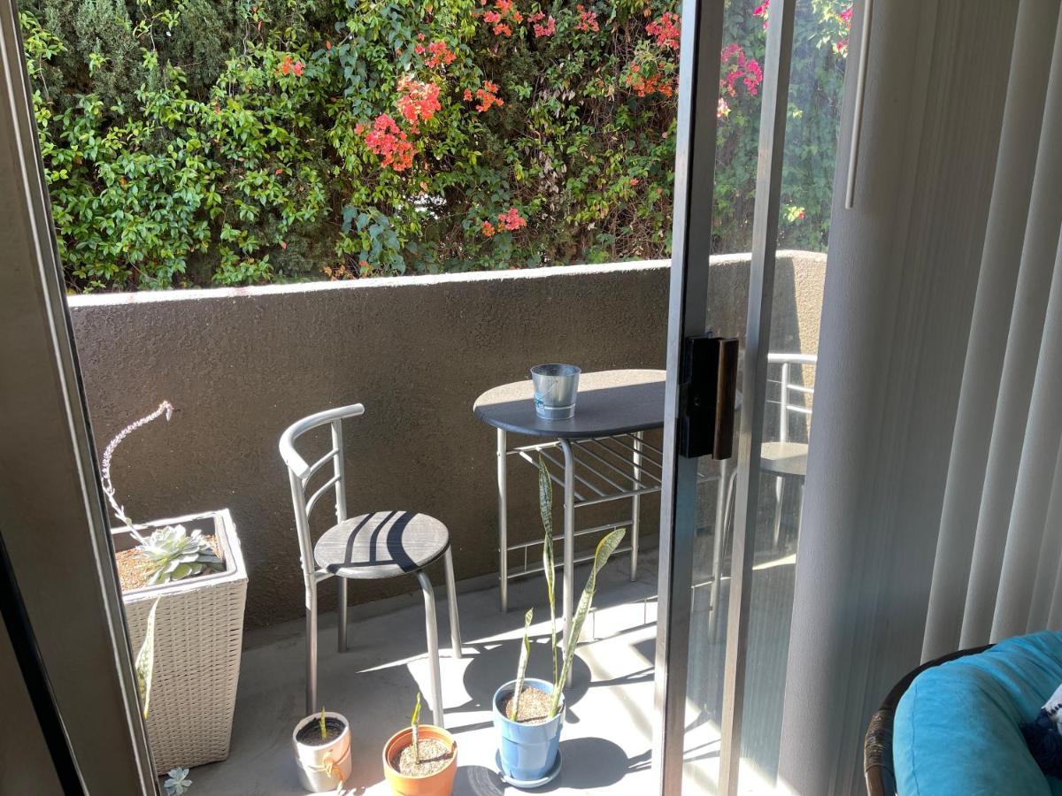 شقة لوس أنجلوس  في Muva In Midcity المظهر الخارجي الصورة